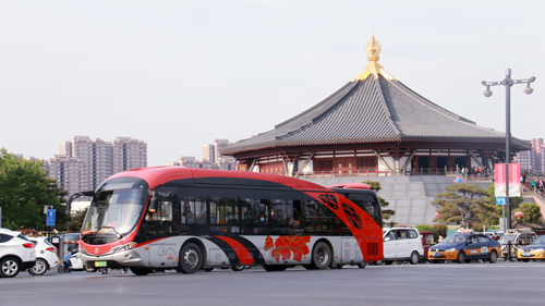“五一”假期，洛陽(yáng)公交人用奉獻堅守